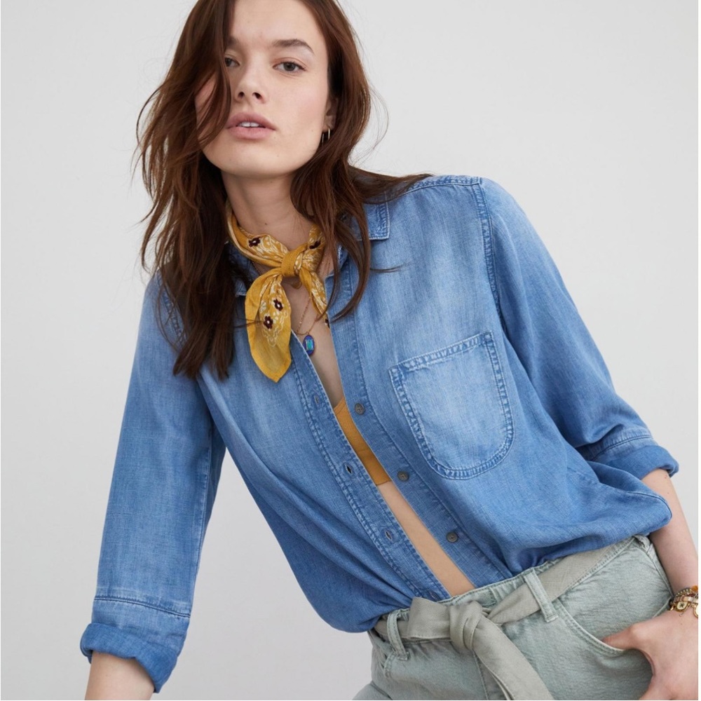 Classic Anthropologie Cloth & Stone tencel button down